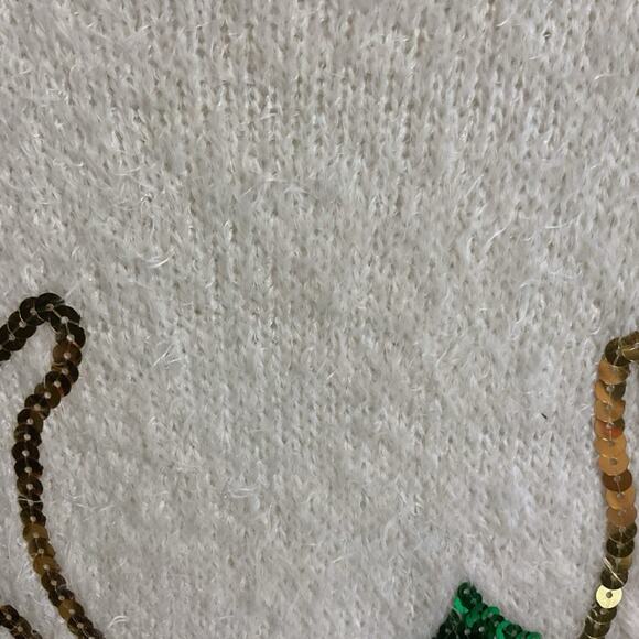 Holiday Traditions White Reindeer Themed Christmas Size L Pullover Sweater - Picture 7 of 9